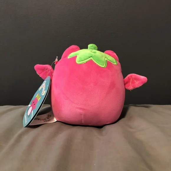 Gwendolyn 5" Strawberry Bat Squishmallow Mystery Bag - Picture 3 of 4